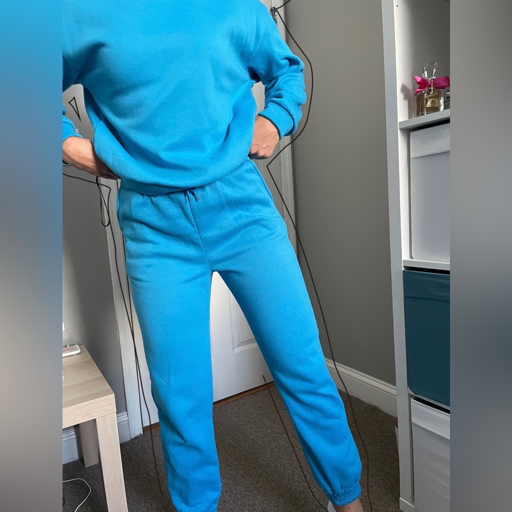 Blue sweater & sweatpants